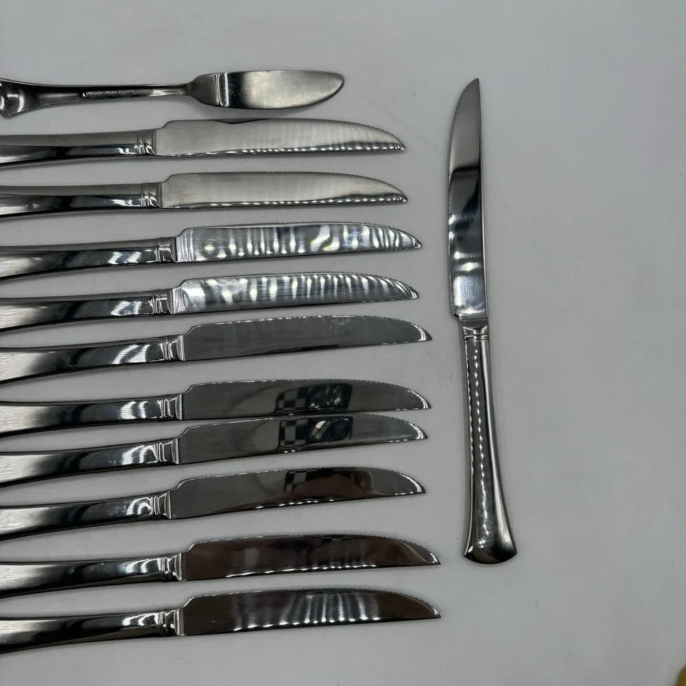 Reed & Barton TYLER Stainless R&B EveryDay Glossy Silverware 12 Steak Knives Set